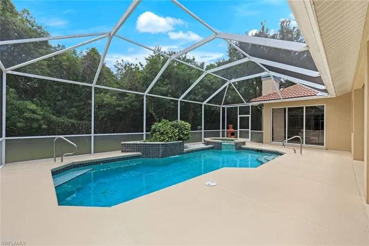 2079 Imperial Cir, Naples, Florida 34110