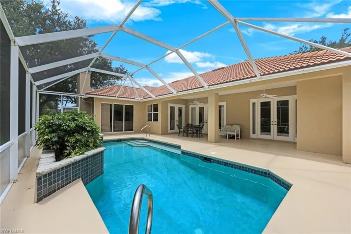 2079  Imperial  CIR, Naples, FL 34110