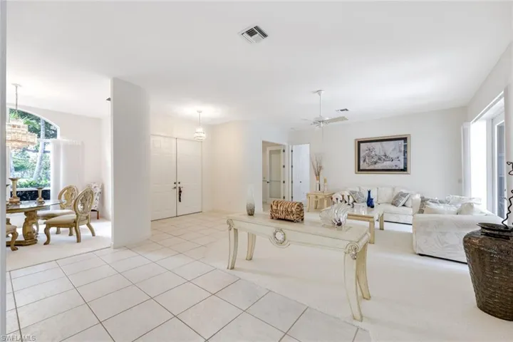 2079  Imperial  CIR, Naples, FL 34110