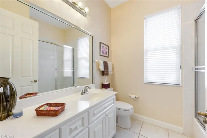 2079  Imperial  CIR, Naples, FL 34110