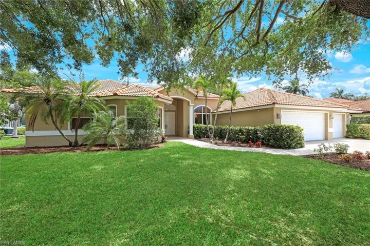 2079  Imperial  CIR, Naples, FL 34110