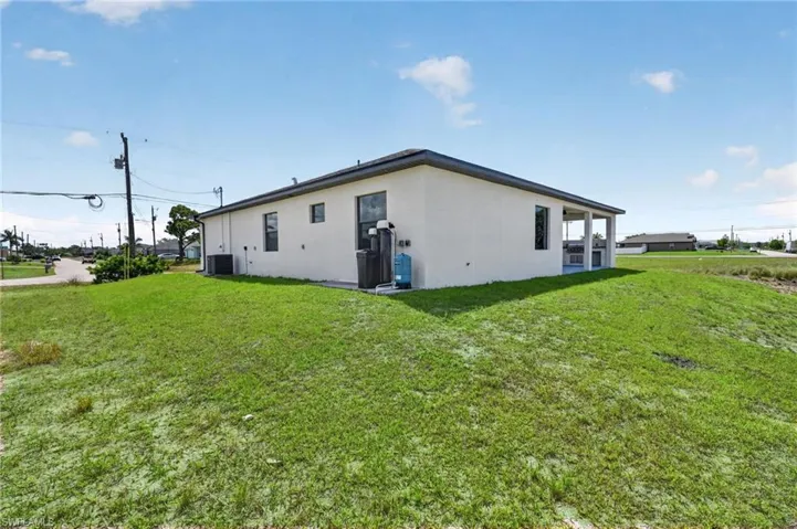 4210 NE 14th  AVE, Cape Coral, FL 33909
