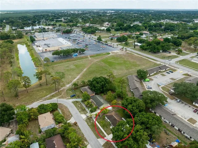 Bird's eye view of property