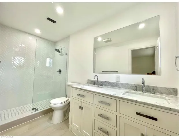 1772 Inlet, North Fort Myers, Florida 33903