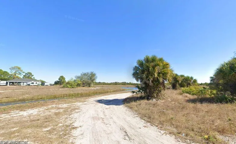 Access to main canal is a short walk down road.