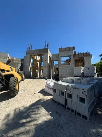 1261 Osprey Ct, Marco Island, Florida 34145