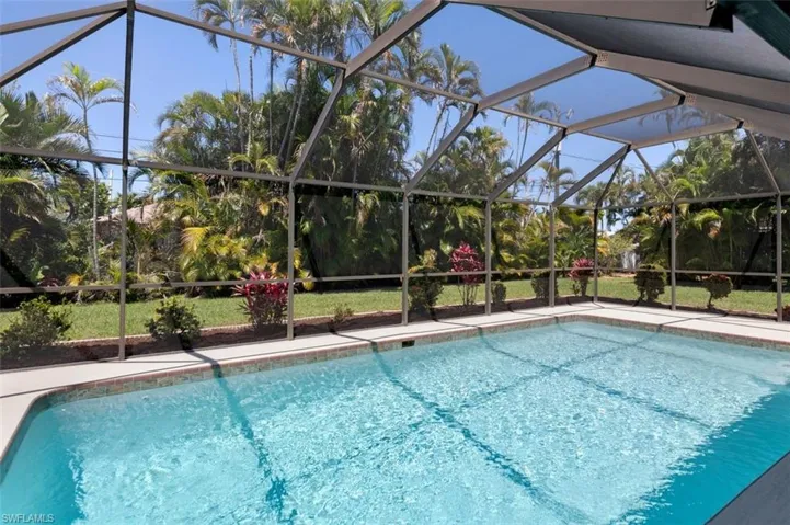 605 Se 35th Ter, Cape Coral Fl 33904