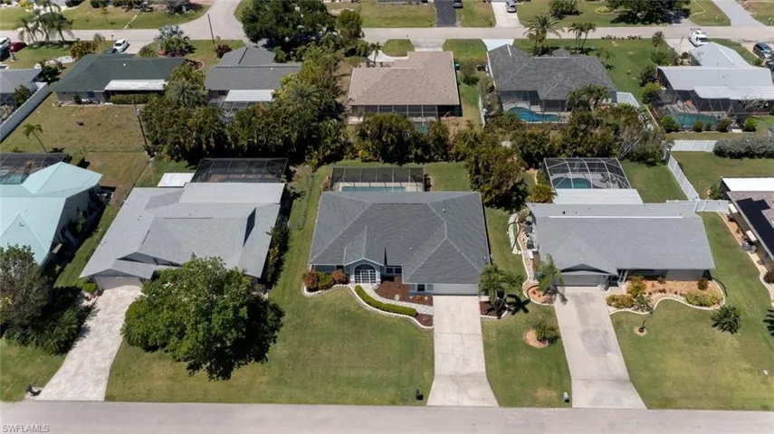 605 Se 35th Ter, Cape Coral Fl 33904