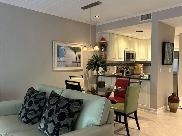 3321 Olympic Dr 625, Naples, Florida 34105