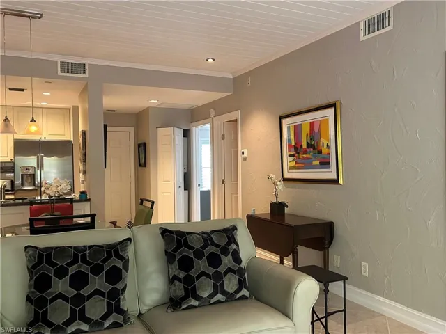 3321 Olympic Dr 625, Naples, Florida 34105