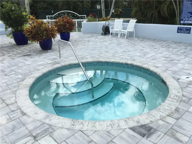 3321 Olympic Dr 625, Naples, Florida 34105