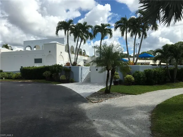3321 Olympic Dr 625, Naples, Florida 34105