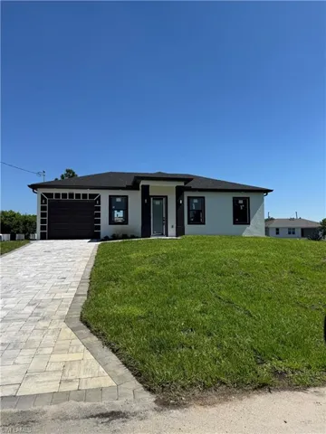2800  28th  ST, Lee, FL 33976