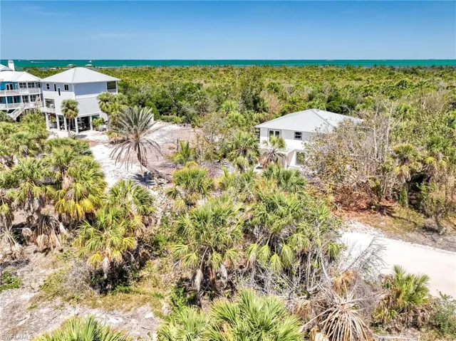 4430 Conch Shell Dr, Upper Captiva, Florida 33924