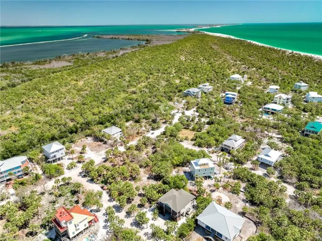 4430 Conch Shell Dr, Upper Captiva, Florida 33924