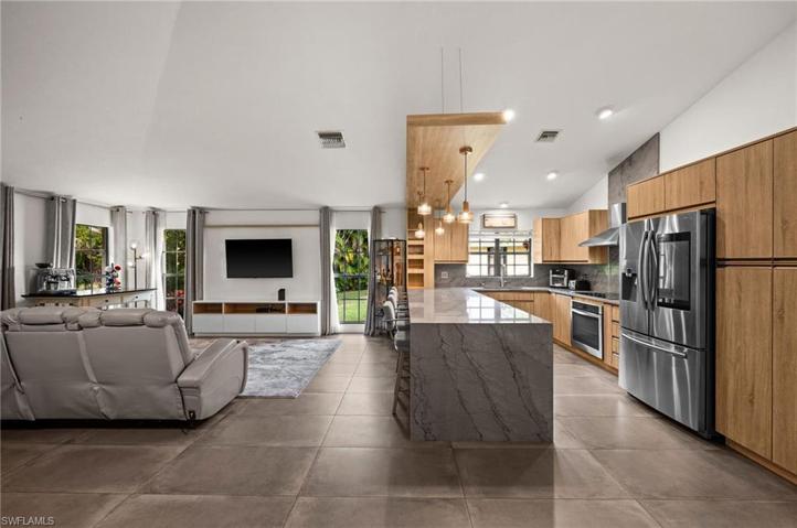 13002  Imperial Park  PL, Naples, FL 34110