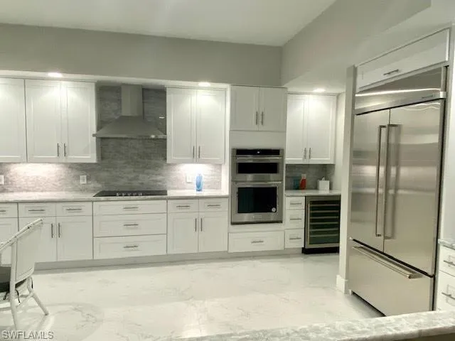 330 Grove CT, Naples, FL 34110,224083450