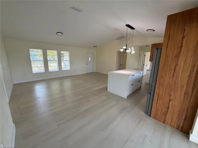 2803 E 5th St, Lehigh Acres, Florida 33972