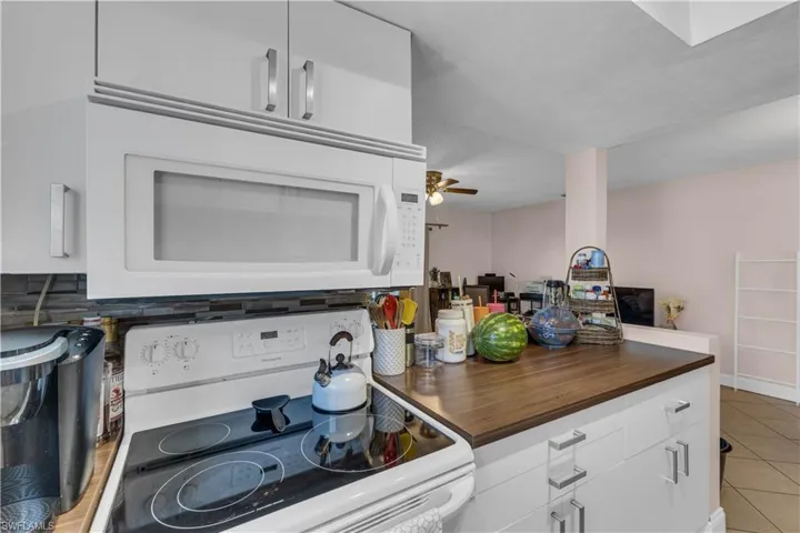 3284 Royal Canadian Trce 4, Fort Myers, Florida 33907
