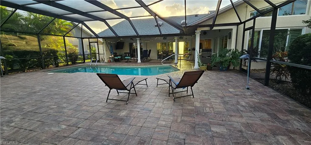 oversized pool deck with beautiful pavers