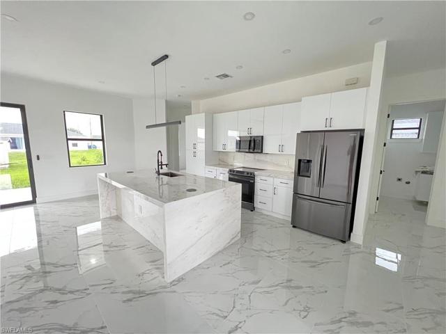 Kitchen Area + Island