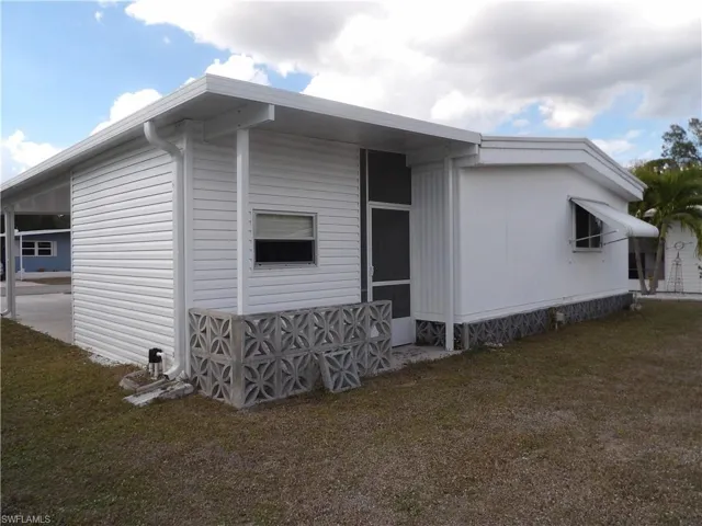View of the back of the property