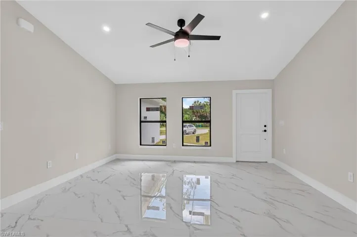 436 41 St Ave Ne Ave, Naples, Florida 34120