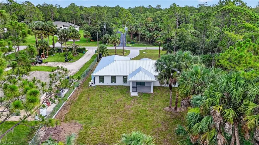 436 41 St Ave Ne Ave, Naples, Florida 34120