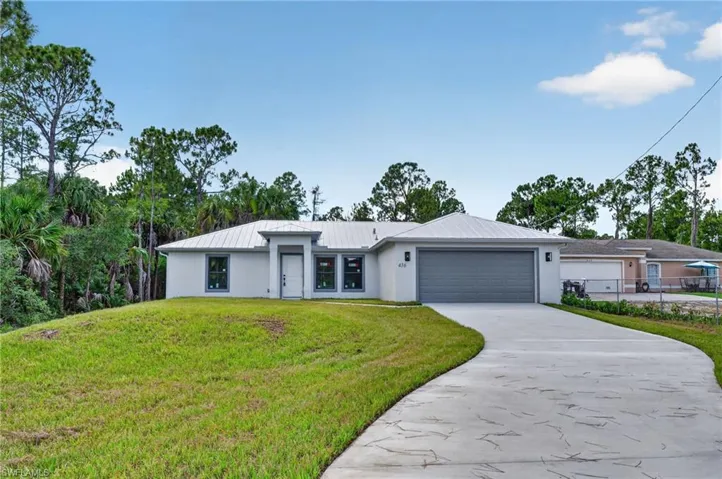 436 41 St Ave Ne Ave, Naples, Florida 34120