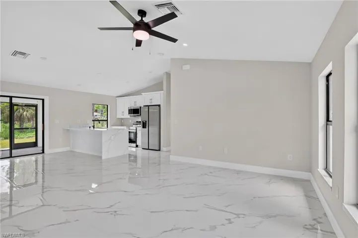 436 41 St Ave Ne Ave, Naples, Florida 34120