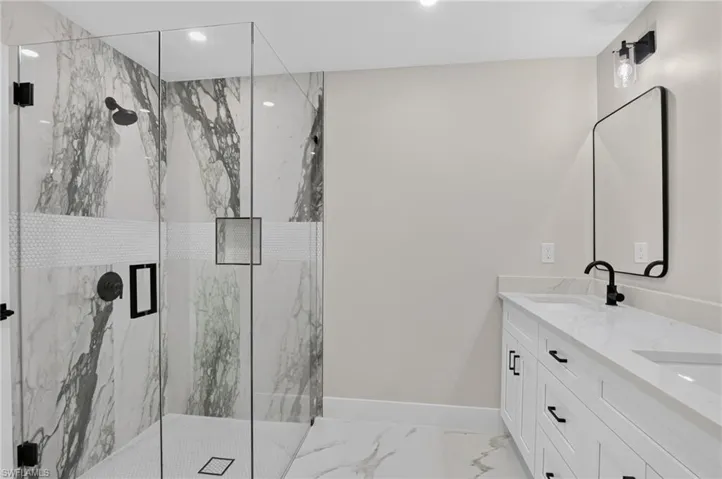 436 41 St Ave Ne Ave, Naples, Florida 34120
