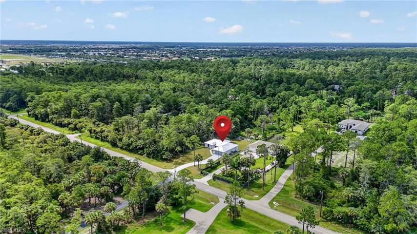 436 41 St Ave Ne Ave, Naples, Florida 34120