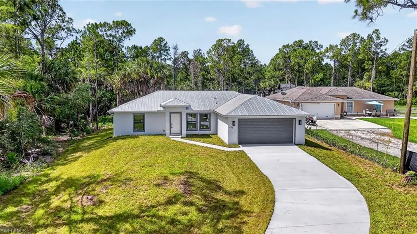 436 41 St Ave Ne Ave, Naples, Florida 34120