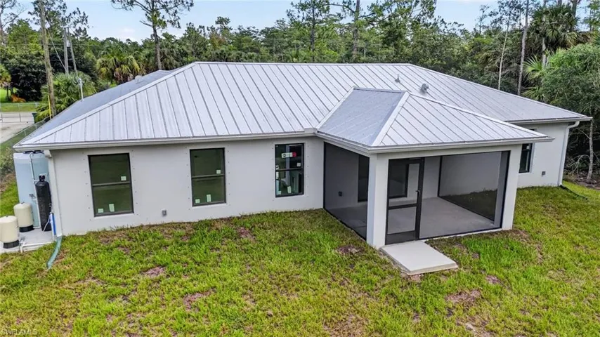 436 41 St Ave Ne Ave, Naples, Florida 34120