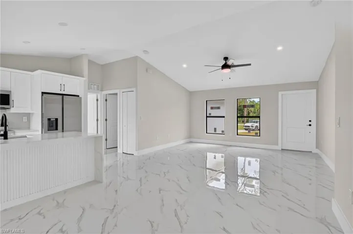 436 41 St Ave Ne Ave, Naples, Florida 34120