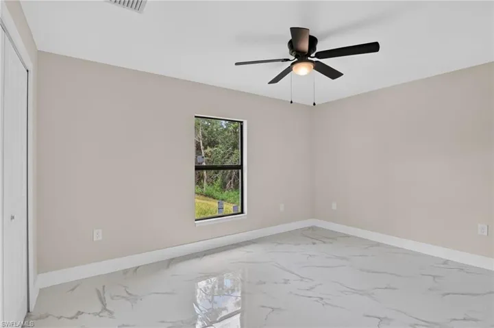 436 41 St Ave Ne Ave, Naples, Florida 34120