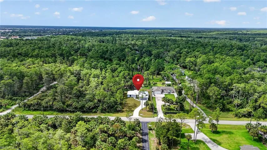 436 41 St Ave Ne Ave, Naples, Florida 34120