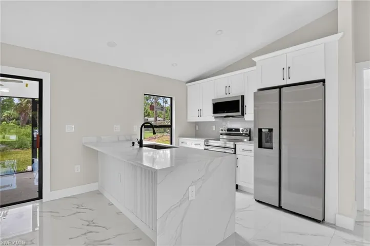 436 41 St Ave Ne Ave, Naples, Florida 34120