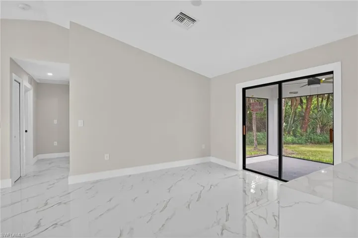 436 41 St Ave Ne Ave, Naples, Florida 34120