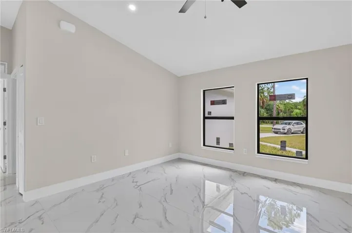 436 41 St Ave Ne Ave, Naples, Florida 34120