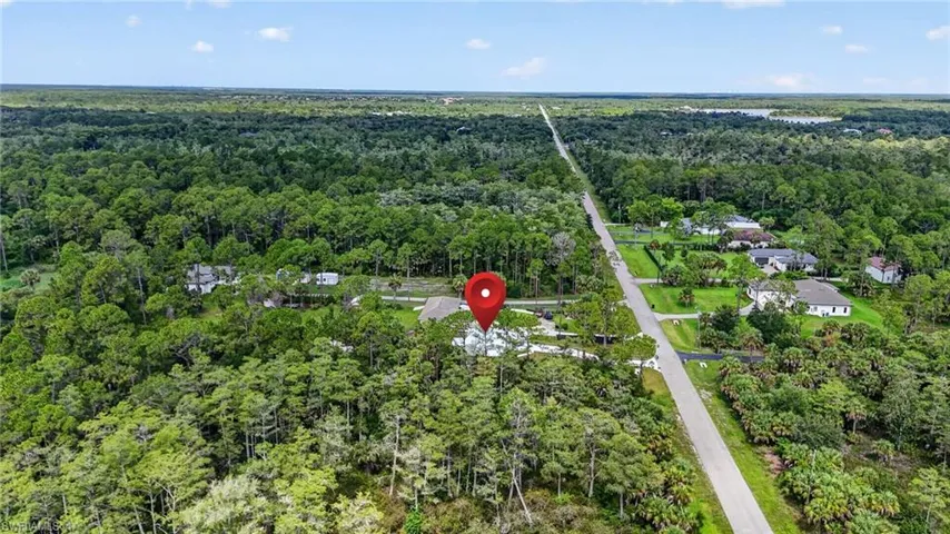 436 41 St Ave Ne Ave, Naples, Florida 34120