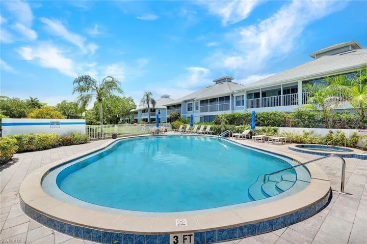 800 Misty Pines Cir 205, Naples, Florida 34105
