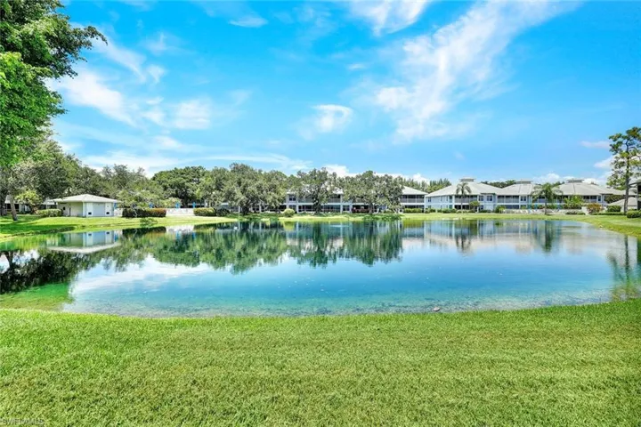 800 Misty Pines Cir 205, Naples, Florida 34105