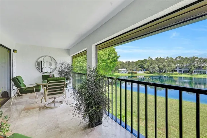 800 Misty Pines Cir 205, Naples, Florida 34105
