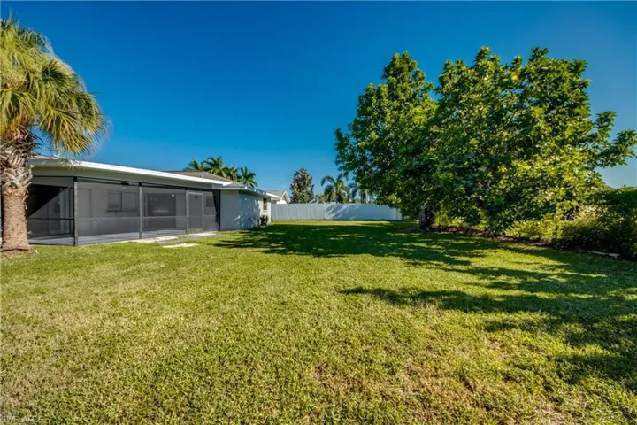 309 Se 17th Ave, Cape Coral, Florida 33990
