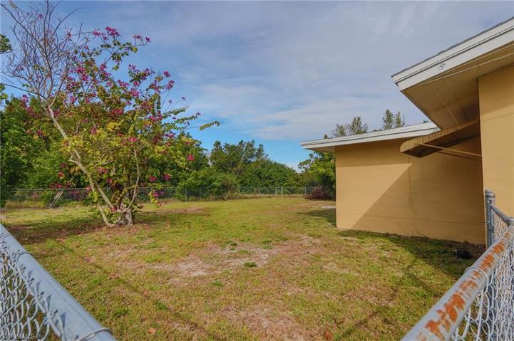 4102 SE 8th AVE, CAPE CORAL FL 33904