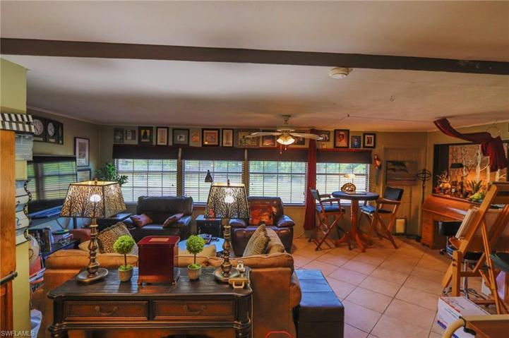 4102 SE 8th AVE, CAPE CORAL FL 33904