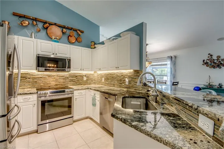 1821 Nw 1st Pl, Cape Coral, Florida 33993