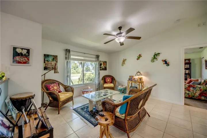 1821 Nw 1st Pl, Cape Coral, Florida 33993