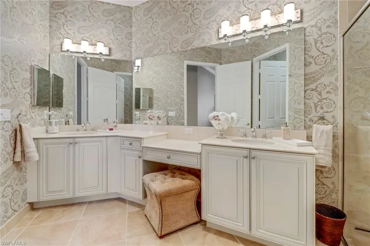 6549  Monterey  PT, Naples, FL 34105